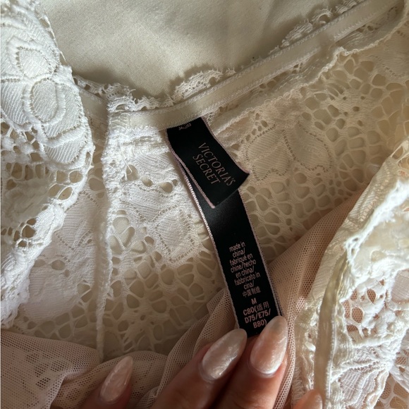 Victoria secret lace bodysuit - Picture 2 of 4